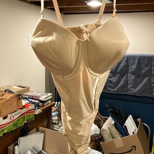Made informed beige Shapeware 40 DD